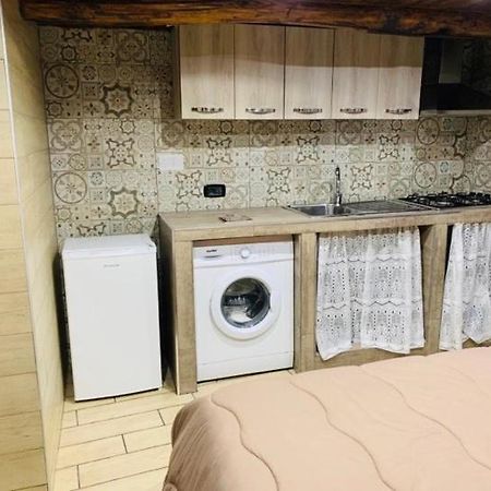 Vico Tre Re A Toledo 39 Apartment Наполи Екстериор снимка